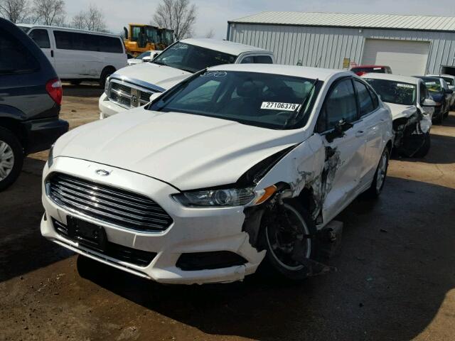 1FA6P0HD4F5105770 - 2015 FORD FUSION SE WHITE photo 2