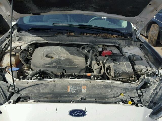 1FA6P0HD4F5105770 - 2015 FORD FUSION SE WHITE photo 7