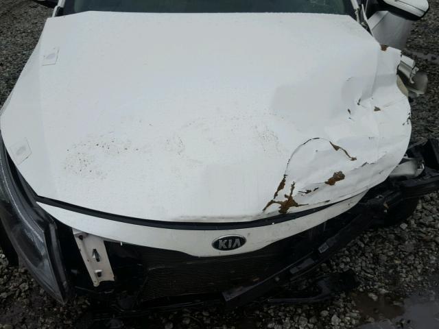 KNAGM4A74E5515869 - 2014 KIA OPTIMA LX WHITE photo 7