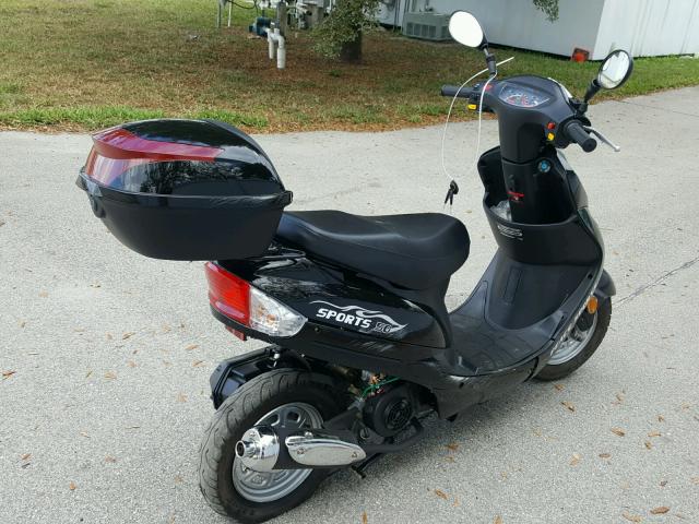 LT4Z1NAA3HZ001180 - 2017 PEAC SCOOTER BLACK photo 4