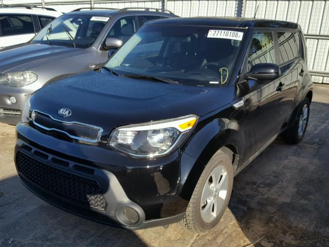 KNDJN2A21F7236268 - 2015 KIA SOUL BLACK photo 2