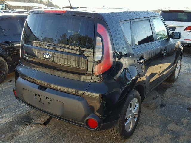 KNDJN2A21F7236268 - 2015 KIA SOUL BLACK photo 4