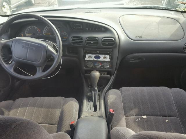 1G2WK52J5YF327062 - 2000 PONTIAC GRAND PRIX SILVER photo 9