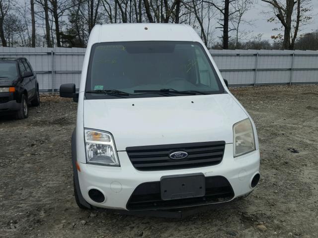 NM0LS7BN5BT045491 - 2011 FORD TRANSIT CO WHITE photo 9