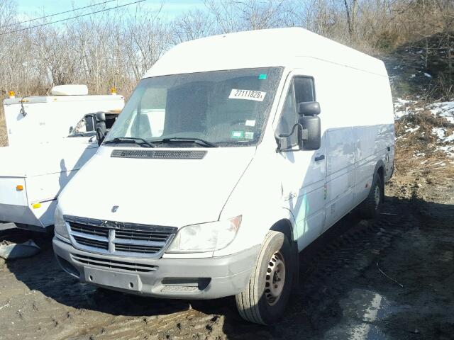 WD0PD744965962051 - 2006 DODGE SPRINTER 2 WHITE photo 2