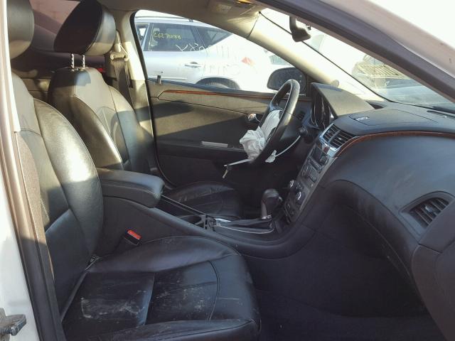 1G1ZG5E77CF198107 - 2012 CHEVROLET MALIBU LTZ Ақ фото 5