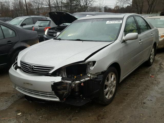 4T1BE30K16U704198 - 2006 TOYOTA CAMRY LE SILVER photo 2
