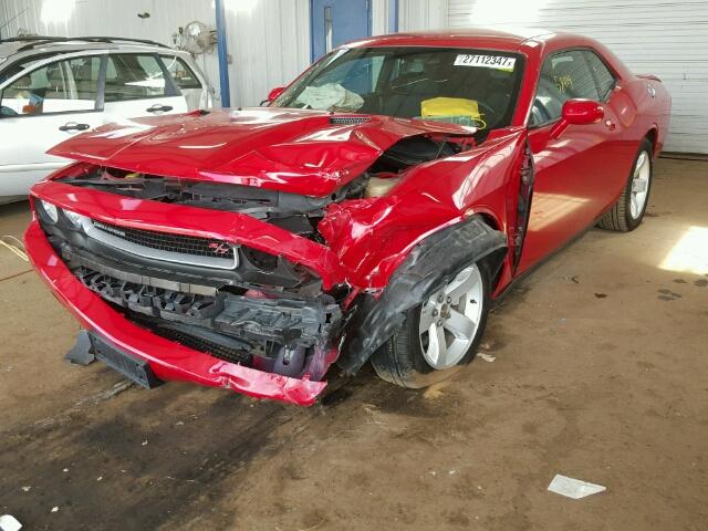 2C3CDYBT7CH198796 - 2012 DODGE CHALLENGER RED photo 2