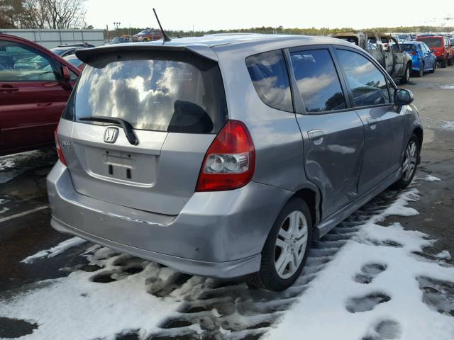 JHMGD38668S055029 - 2008 HONDA FIT SPORT GRAY photo 4