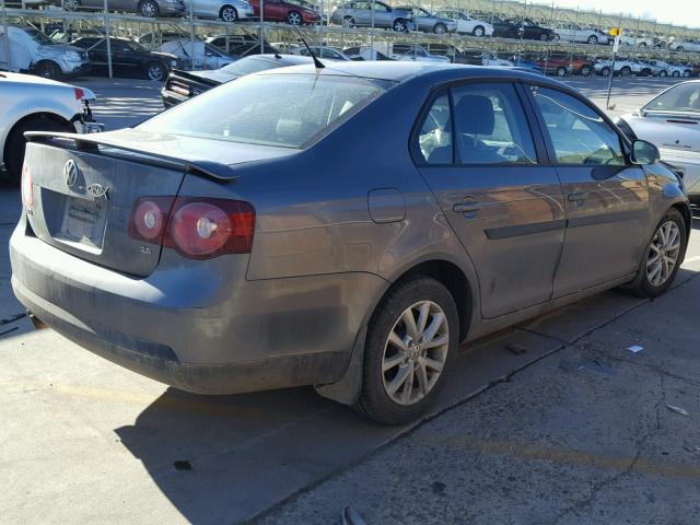 3VWRZ7AJ5AM158052 - 2010 VOLKSWAGEN JETTA SE SILVER photo 4