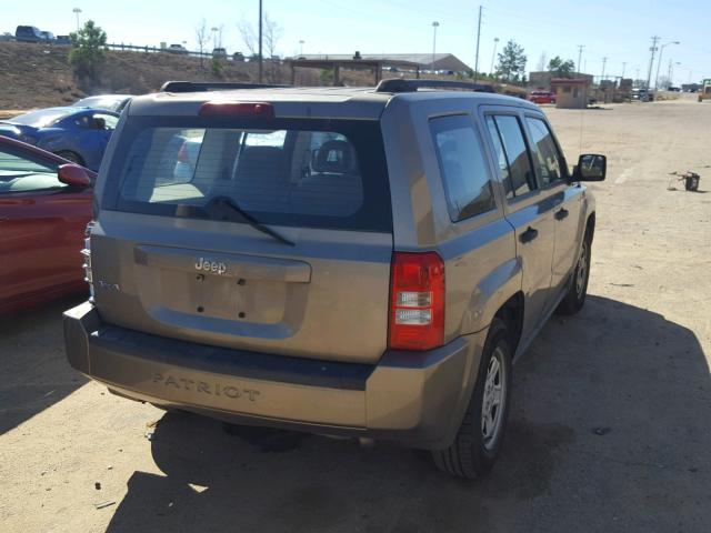 1J8FF28WX7D345075 - 2007 JEEP PATRIOT SP GOLD photo 4