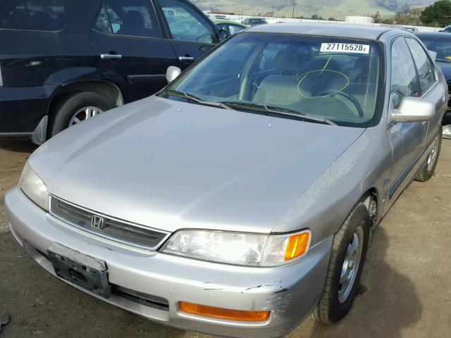 1HGCD5632TA213788 - 1996 HONDA ACCORD LX BEIGE photo 2