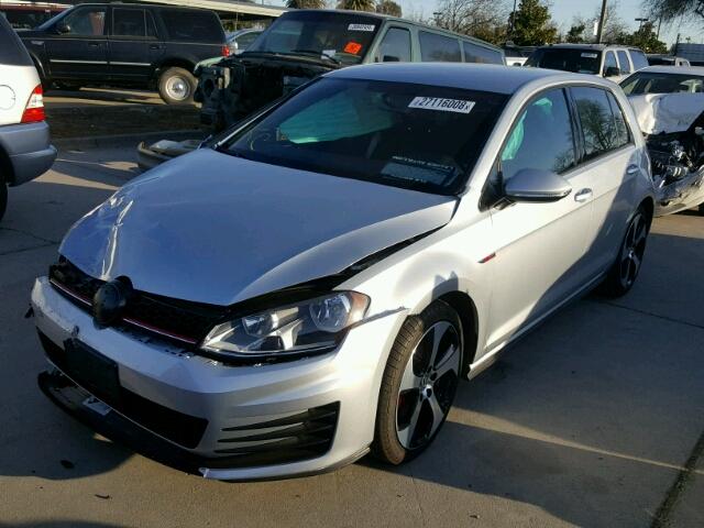 3VW5T7AU7HM070916 - 2017 VOLKSWAGEN GTI S SILVER photo 2