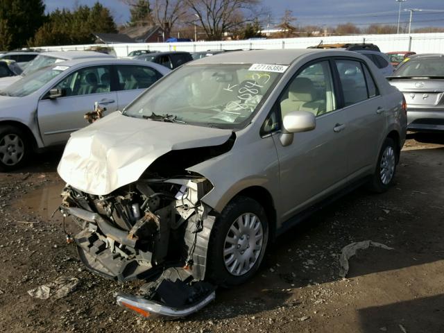 3N1BC11E57L449562 - 2007 NISSAN VERSA S TAN photo 2