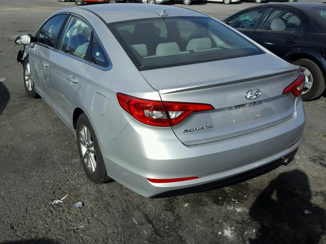 5NPE24AF9HH514888 - 2017 HYUNDAI SONATA SE SILVER photo 3