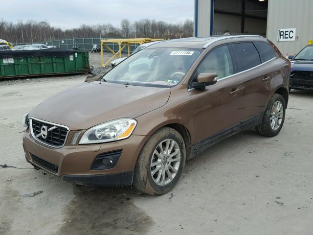 YV4992DZ7A2109978 - 2010 VOLVO XC60 T6 BROWN photo 2