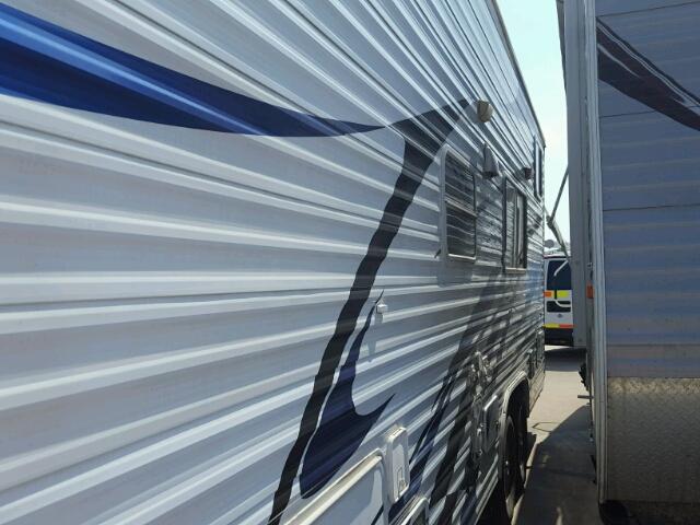 5PMSS30215C000718 - 2005 RAG TRAILER WHITE photo 9