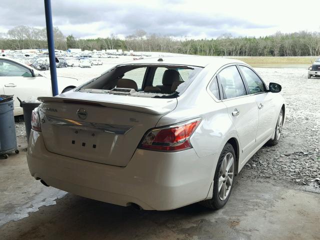 1N4AL3AP8FN362166 - 2015 NISSAN ALTIMA 2.5 WHITE photo 4