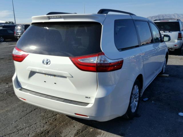 5TDYZ3DC3HS832942 - 2017 TOYOTA SIENNA XLE WHITE photo 4