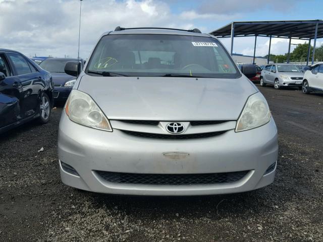 5TDZA23C76S559699 - 2006 TOYOTA SIENNA CE SILVER photo 9