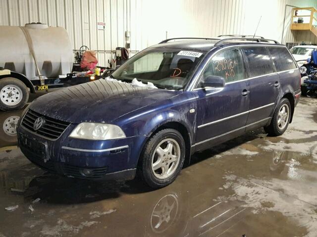 WVWVD23B83E429915 - 2003 VOLKSWAGEN PASSAT GLS BLUE photo 2