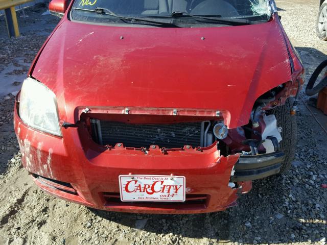 KL1TD56EX9B324079 - 2009 CHEVROLET AVEO LS RED photo 9