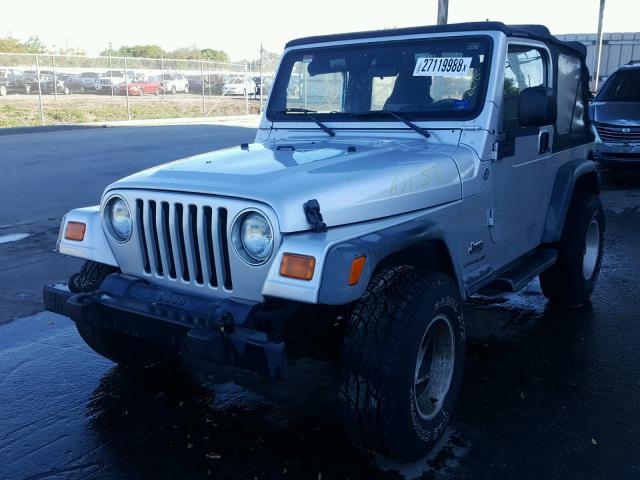 1J4FA29S76P786610 - 2006 JEEP WRANGLER / SILVER photo 2