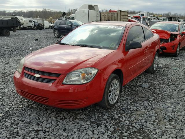 1G1AB1F52A7129513 - 2010 CHEVROLET COBALT LS RED photo 2