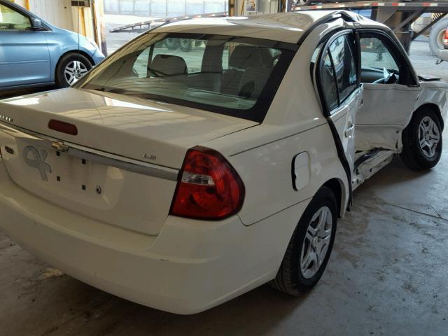 1G1ZS51F66F237625 - 2006 CHEVROLET MALIBU LS WHITE photo 4