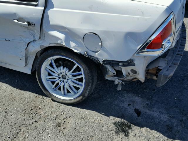 3FAHP07159R210819 - 2009 FORD FUSION SE WHITE photo 10