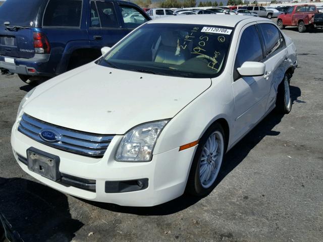 3FAHP07159R210819 - 2009 FORD FUSION SE WHITE photo 2