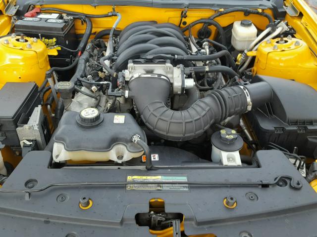 1ZVFT82H675249660 - 2007 FORD MUSTANG GT YELLOW photo 7