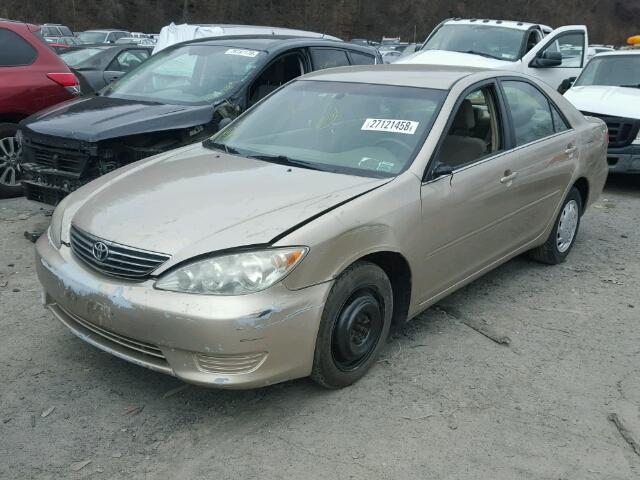 4T1BE32K15U027519 - 2005 TOYOTA CAMRY LE TAN photo 2