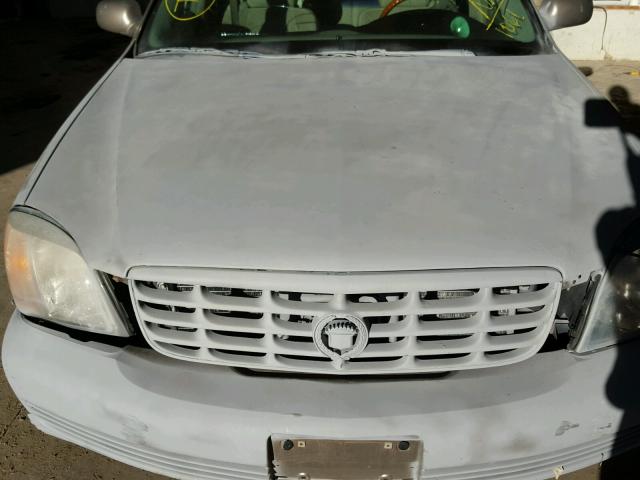 1G6KE57Y81U101061 - 2001 CADILLAC DEVILLE DH TAN photo 9