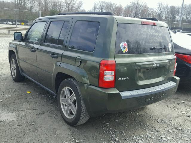 1J8FF28W88D565414 - 2008 JEEP PATRIOT SP GREEN photo 3