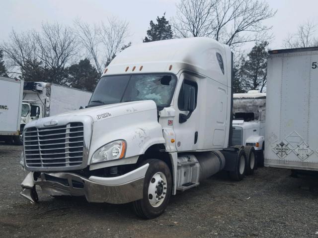 1FUJGLBG2HLJE7639 - 2017 FREIGHTLINER CASCADIA 1 WHITE photo 2