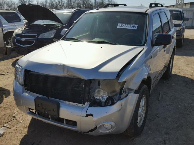 1FMCU93128KE32577 - 2008 FORD ESCAPE XLT SILVER photo 2