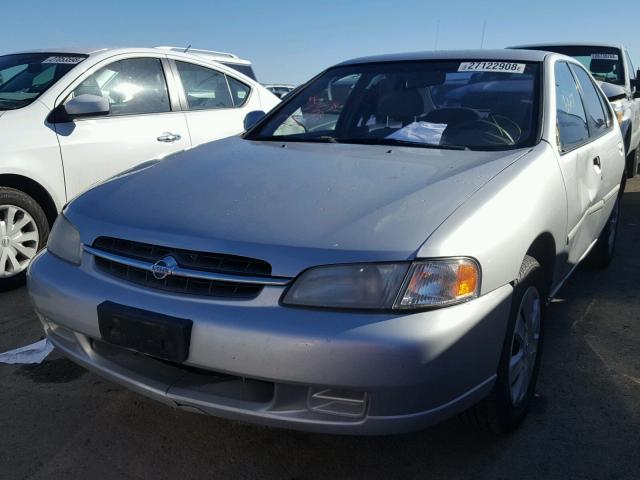 1N4DL01D3WC199407 - 1998 NISSAN ALTIMA XE SILVER photo 2