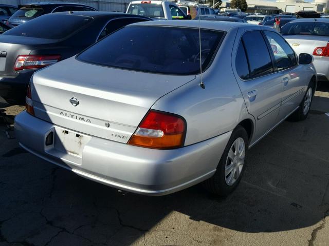 1N4DL01D3WC199407 - 1998 NISSAN ALTIMA XE SILVER photo 4