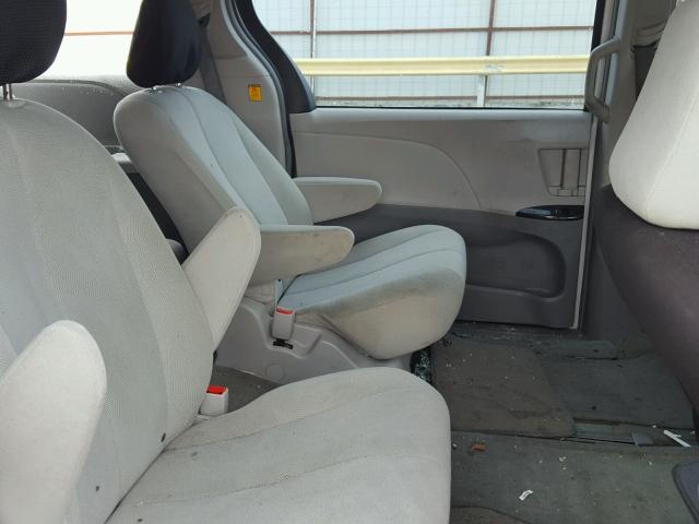 5TDKA3DCXCS011939 - 2012 TOYOTA SIENNA BAS WHITE photo 6