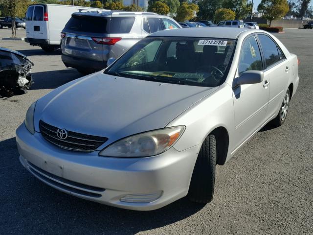 4T1BE32K84U798784 - 2004 TOYOTA CAMRY LE SILVER photo 2