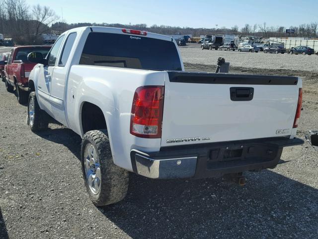 1GTR2WE35BZ350603 - 2011 GMC SIERRA K15 WHITE photo 3