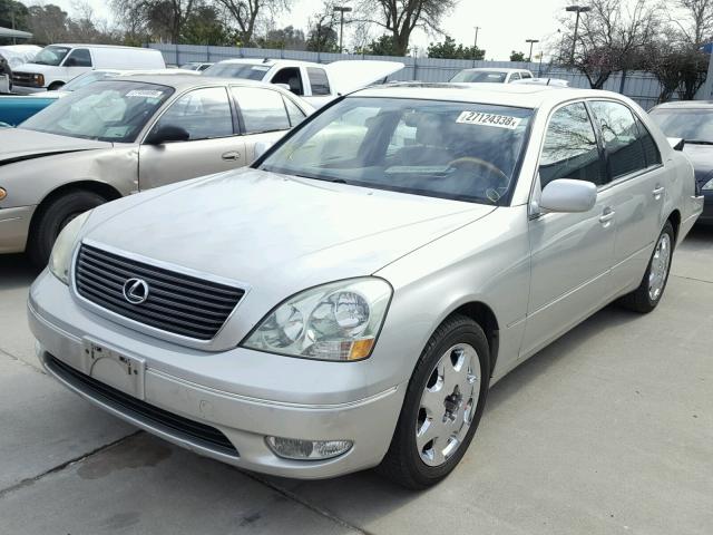 JTHBN30F820053224 - 2002 LEXUS LS 430 SILVER photo 2