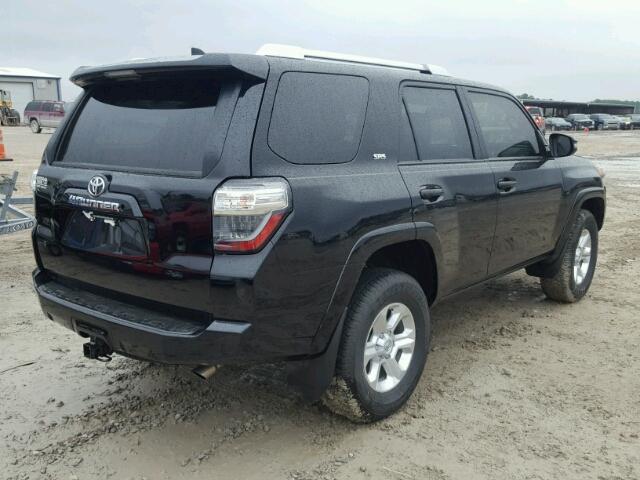 JTEBU5JR1J5483330 - 2018 TOYOTA 4RUNNER SR BLACK photo 4