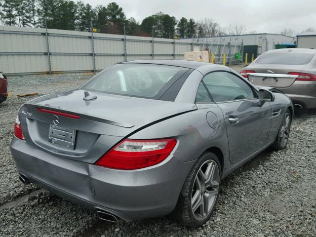 WDDPK4HA2FF098943 - 2015 MERCEDES-BENZ SLK 250 GRAY photo 4