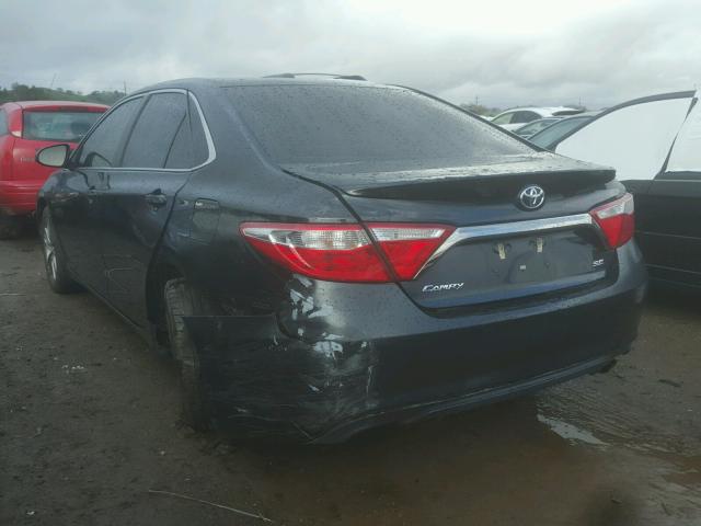 4T1BF1FK6FU895657 - 2015 TOYOTA CAMRY LE GRAY photo 3