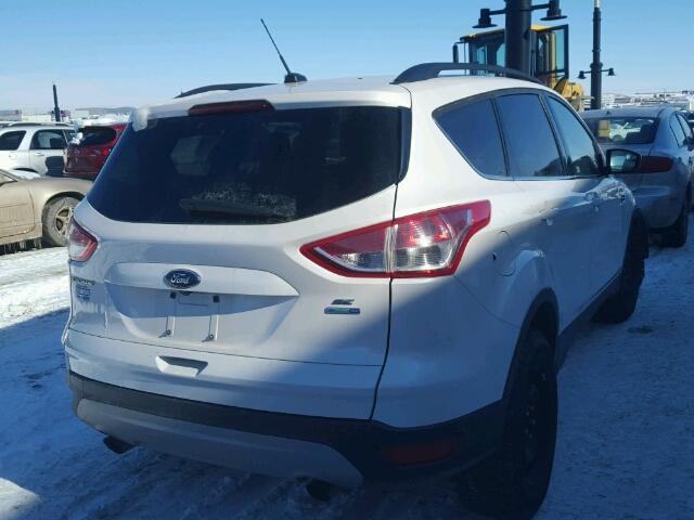 1FMCU9GX0EUB18215 - 2014 FORD ESCAPE SE WHITE photo 4