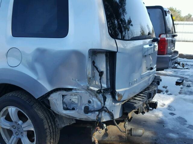 5FNYF4H77CB017507 - 2012 HONDA PILOT EXLN SILVER photo 9