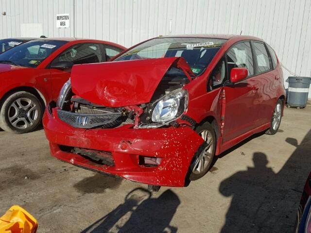 JHMGE8H43AC010638 - 2010 HONDA FIT SPORT RED photo 2