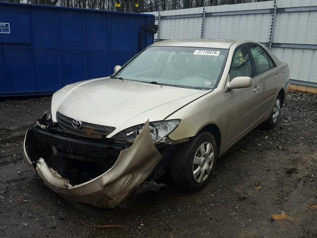 4T1BE32K03U666729 - 2003 TOYOTA CAMRY LE GOLD photo 2